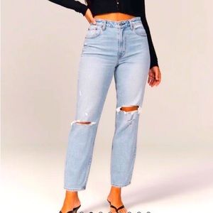 Abercrombie & Fitch A&F Light Wash Destroyed Mom Jean